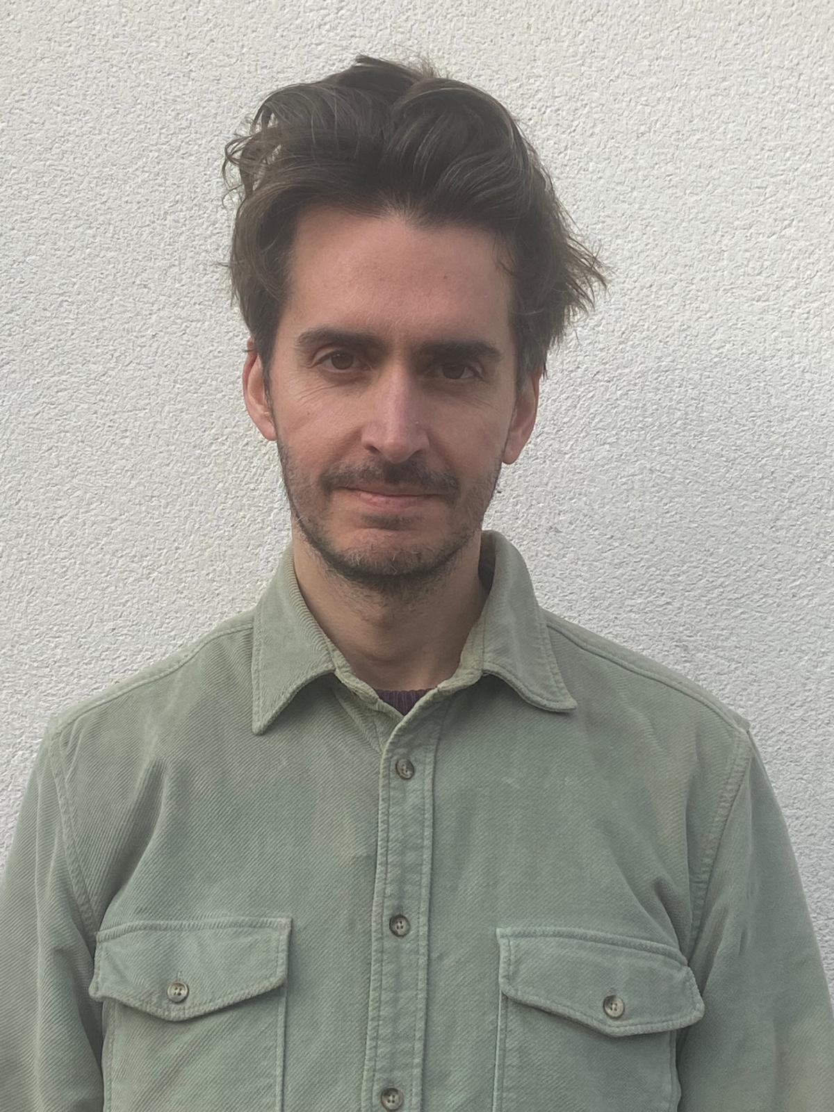 Dr Neil Garrett